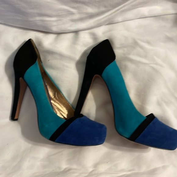 BCBGeneration Blue/Teal/Black colorblock platform heels size 10B/40 - Picture 3 of 11